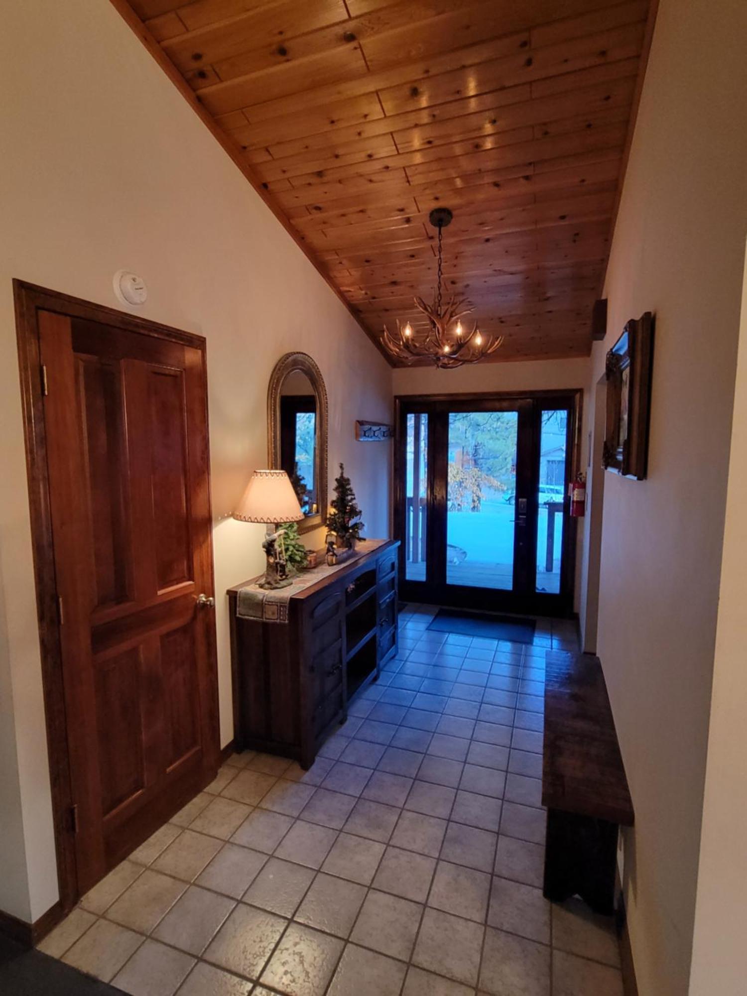 Four Seasons Getaway-Private Hot Spa With Pine Tree Views-Walk To Village And Pineknot Trailhead-Plus King Bed! Big Bear Lake Eksteriør billede