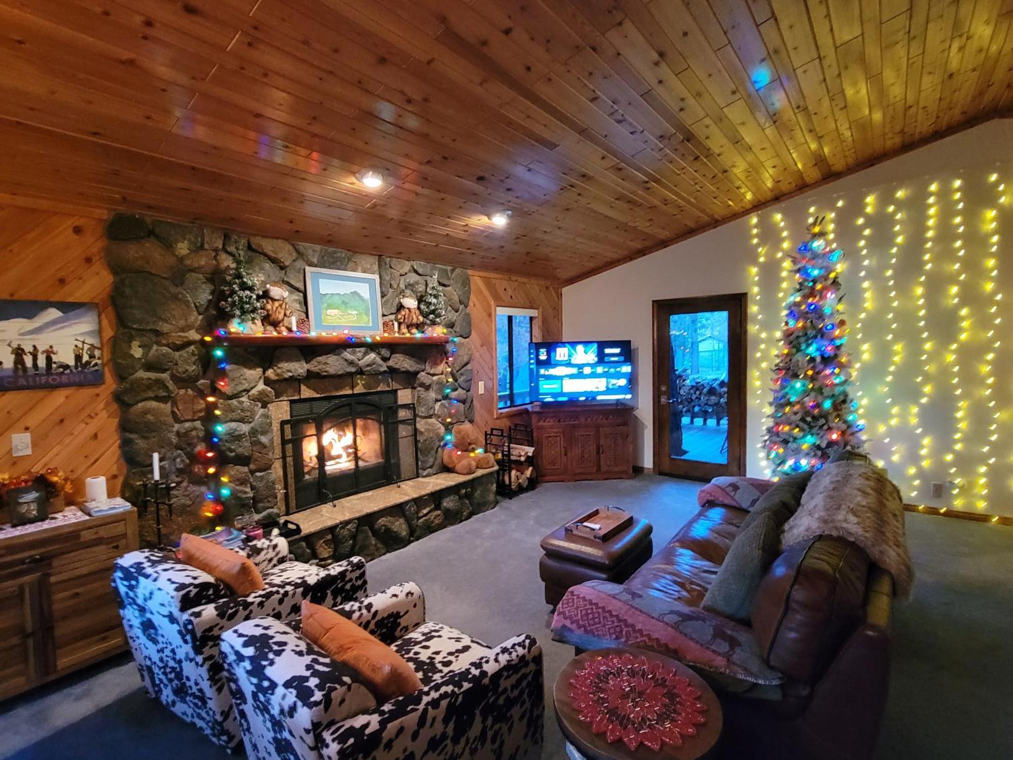 Four Seasons Getaway-Private Hot Spa With Pine Tree Views-Walk To Village And Pineknot Trailhead-Plus King Bed! Big Bear Lake Eksteriør billede