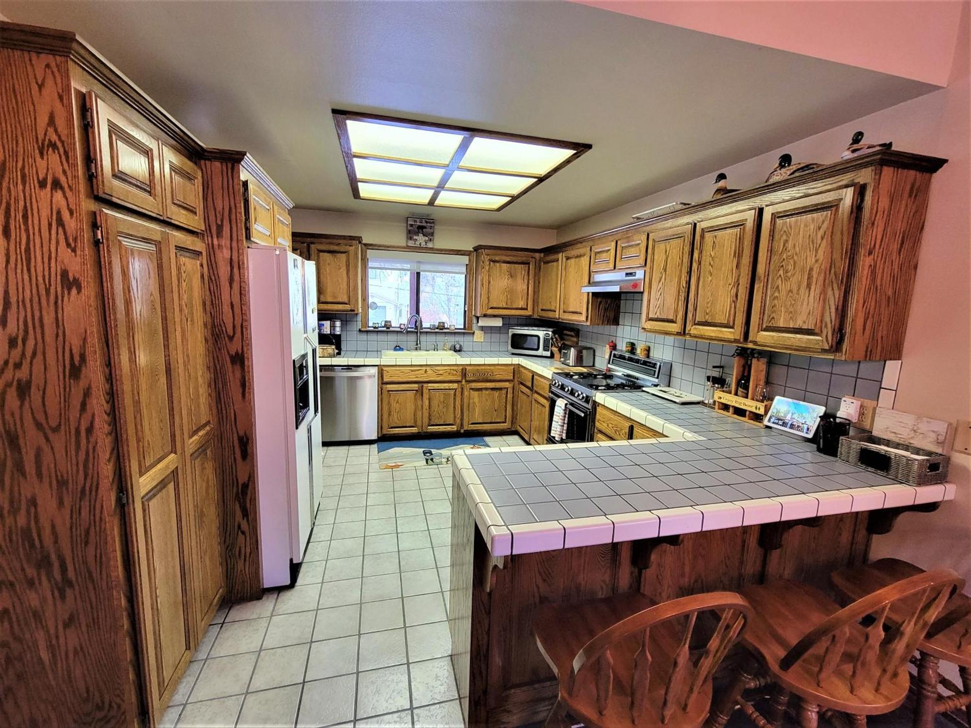 Four Seasons Getaway-Private Hot Spa With Pine Tree Views-Walk To Village And Pineknot Trailhead-Plus King Bed! Big Bear Lake Eksteriør billede