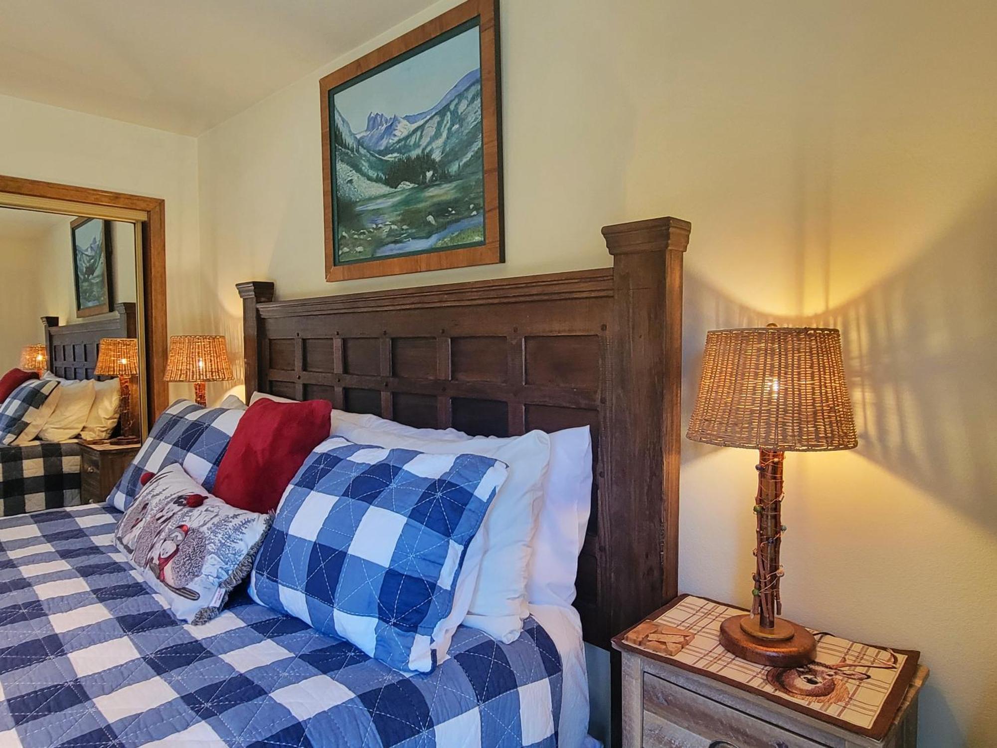 Four Seasons Getaway-Private Hot Spa With Pine Tree Views-Walk To Village And Pineknot Trailhead-Plus King Bed! Big Bear Lake Eksteriør billede